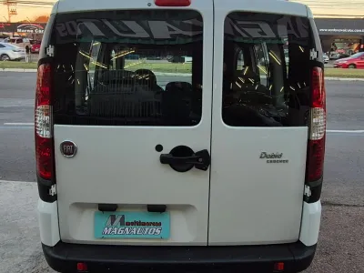 Fiat Doblo Essence 1.8 7 Lugares