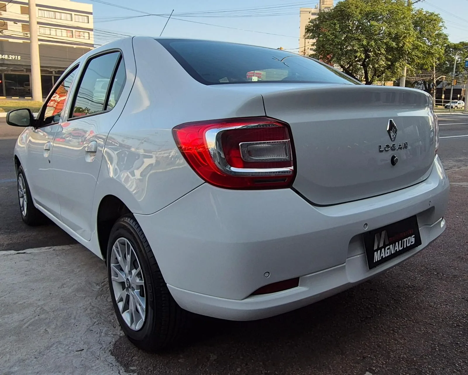 Renault Logan Zen 1,0