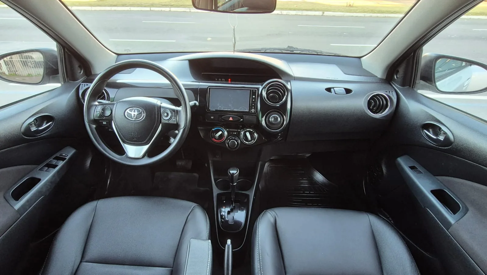 Toyota Etios 1.5 XLS