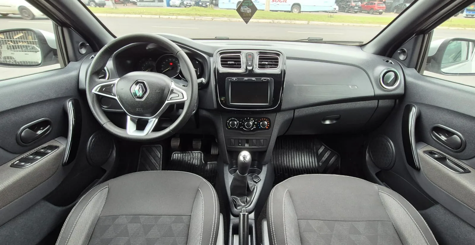 Renault Logan Zen 1.0