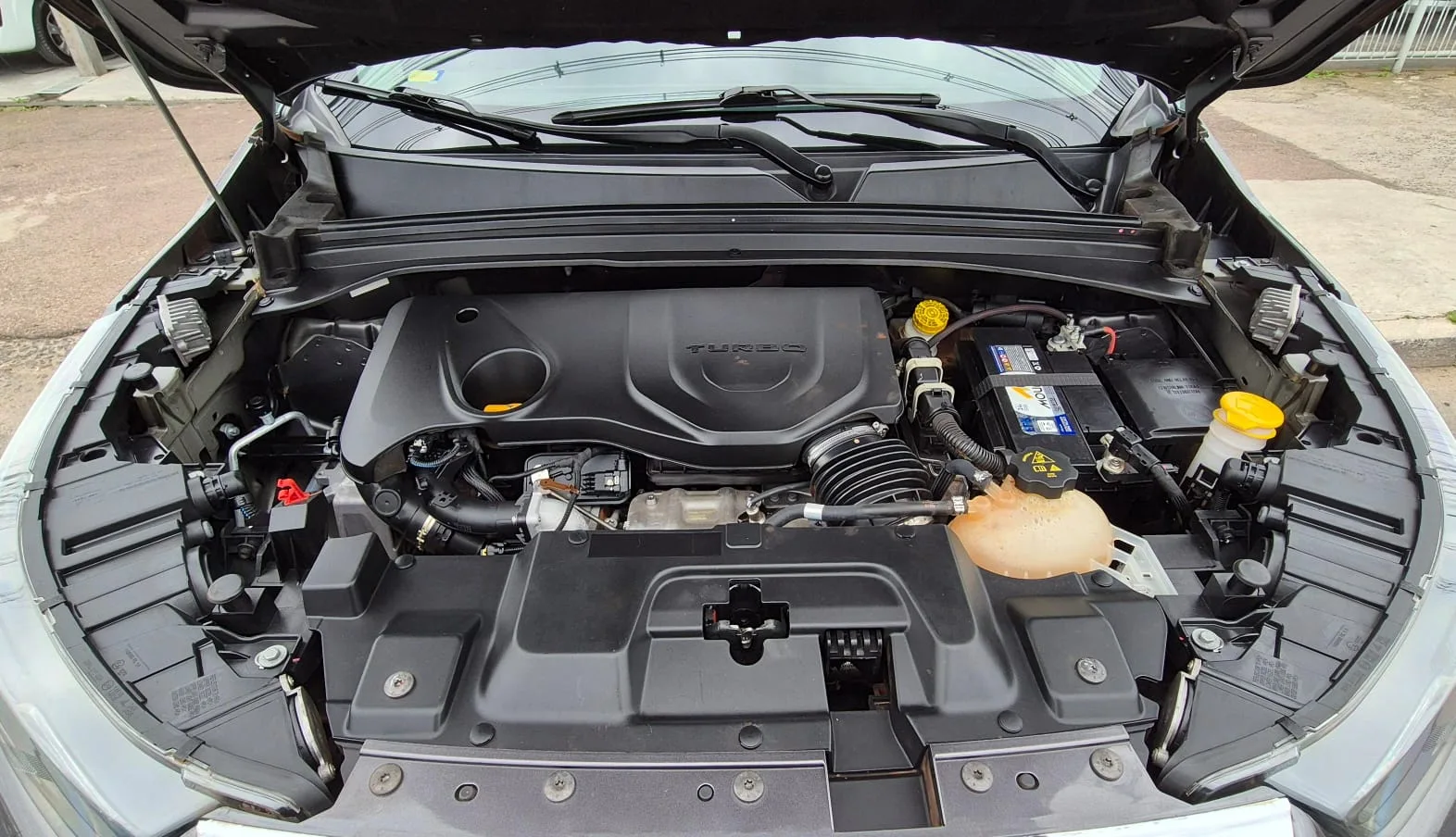 Fiat Toro Freedom 1.3 Turbo.