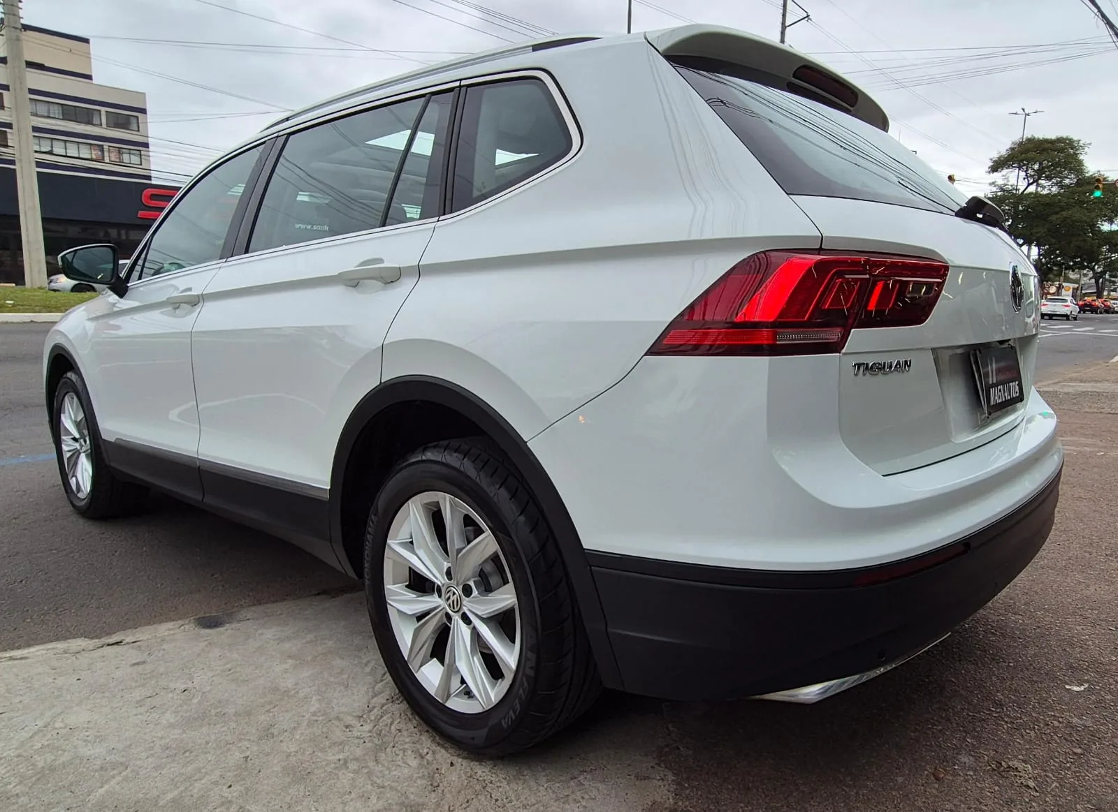 Volkswagen Tiguan Allspace 250TSI Comfortline 7 Lugares
