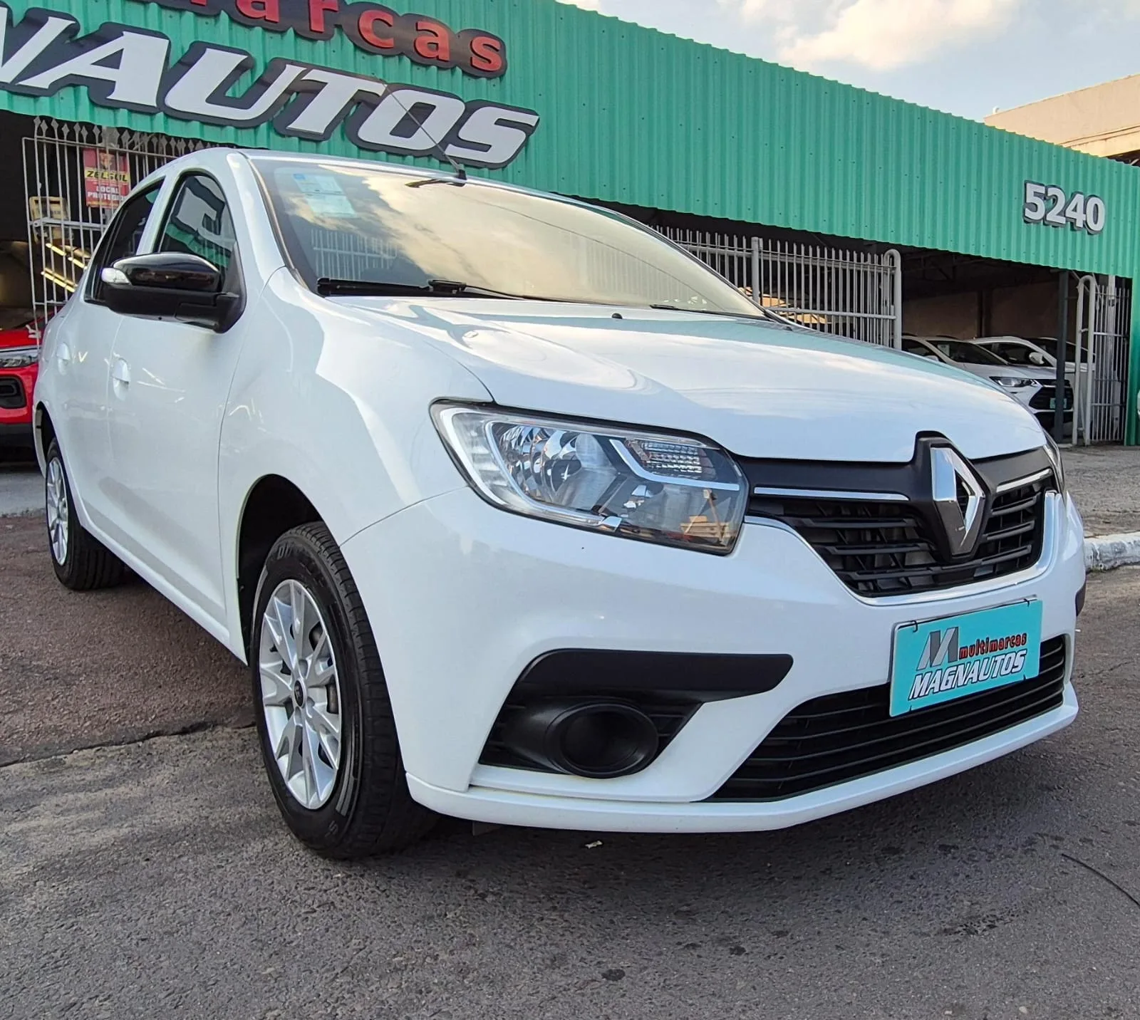 Renault Logan Zen 1,0